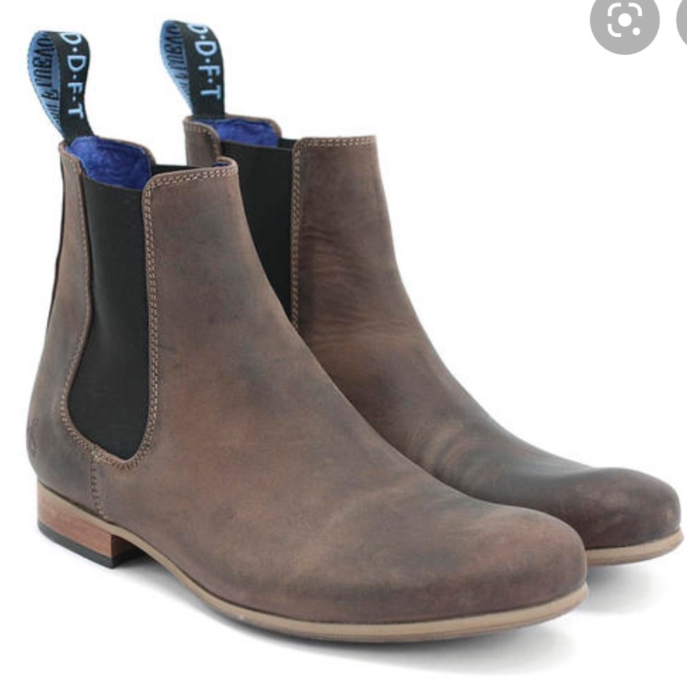 John fluevog brown Chelsea boots